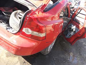 2006 VOLVO  S40 ÇIKMA SAĞ STOP OTO GÜVEN 'DE